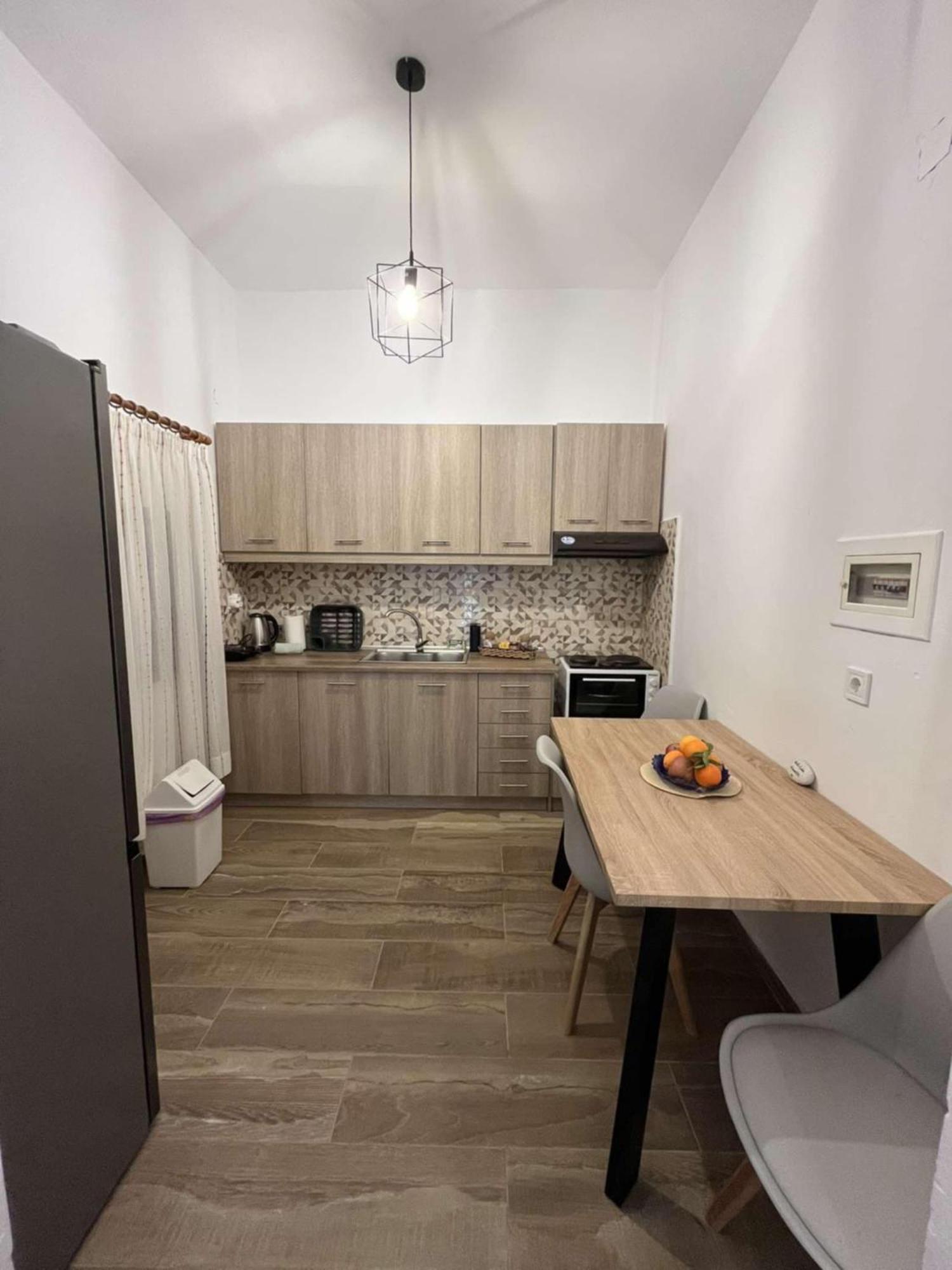 Almia Apartment Kotronas